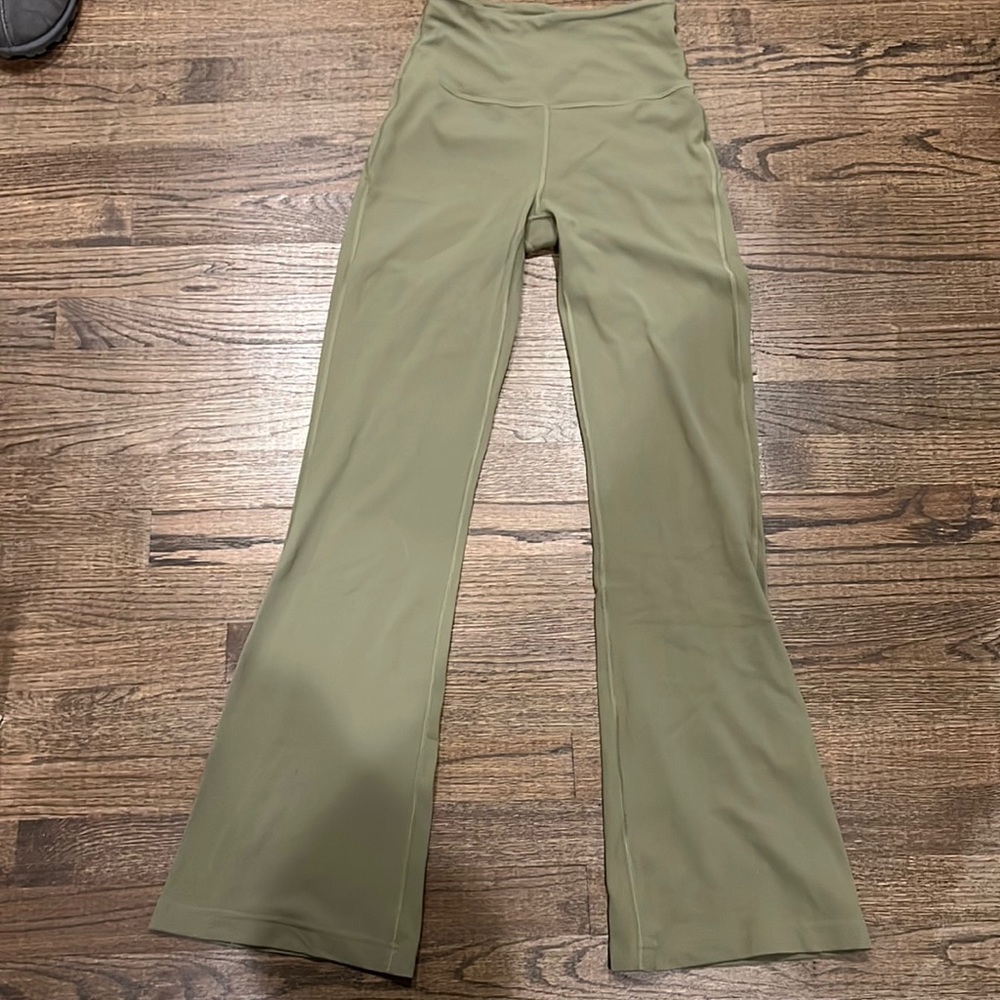 Lululemon Groove pants